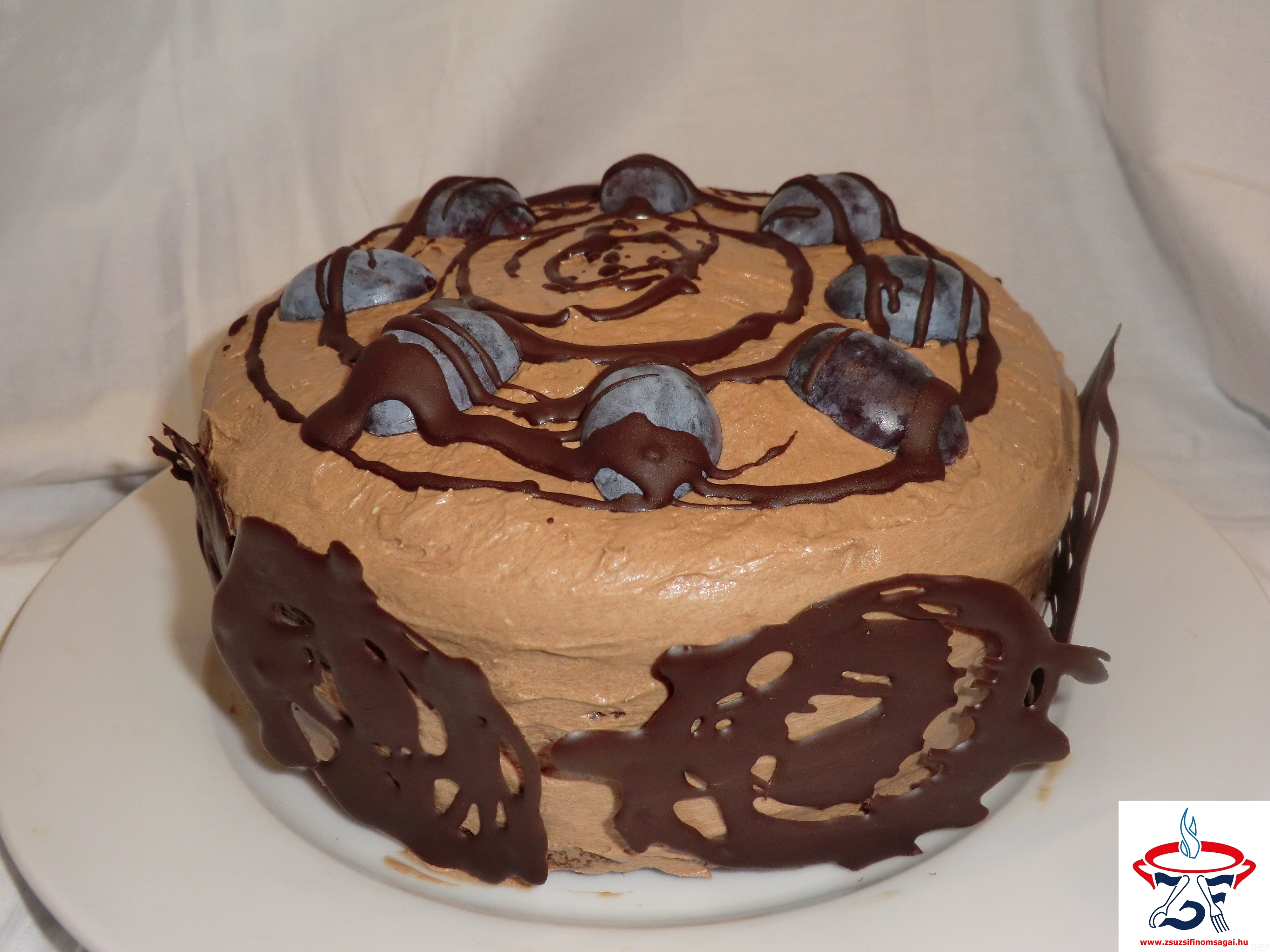 Szilvás csokoládétorta